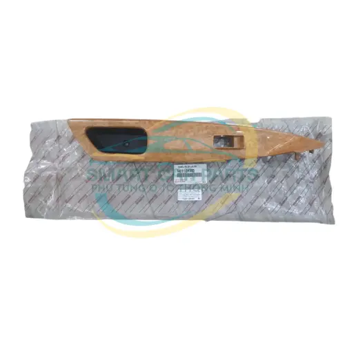 Ốp công tắc lên kính cửa